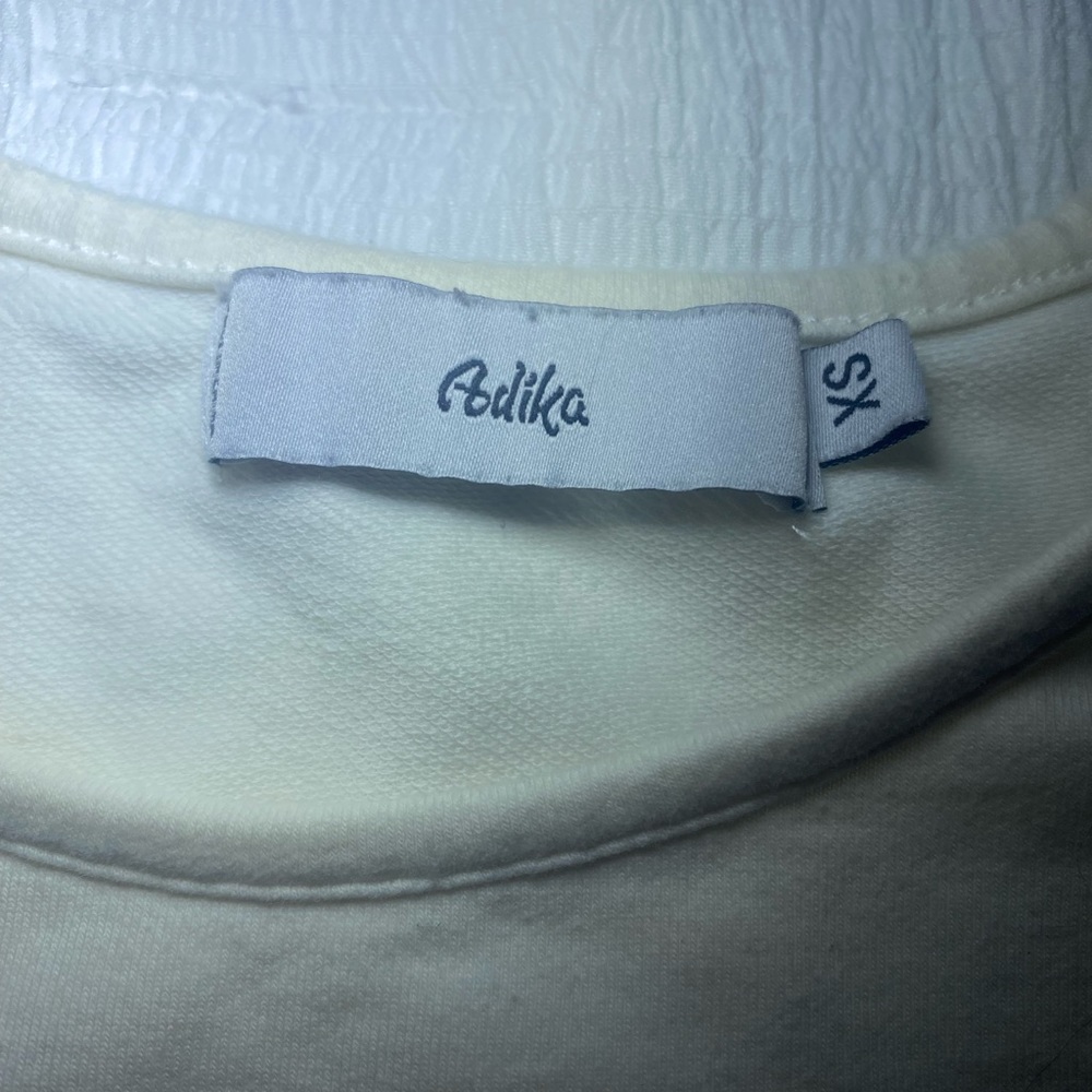 Adika Cut out crop long sleeve - Picture 3 of 5